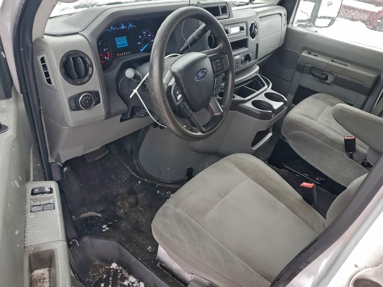 Lot #3311555260 2022 FORD E450