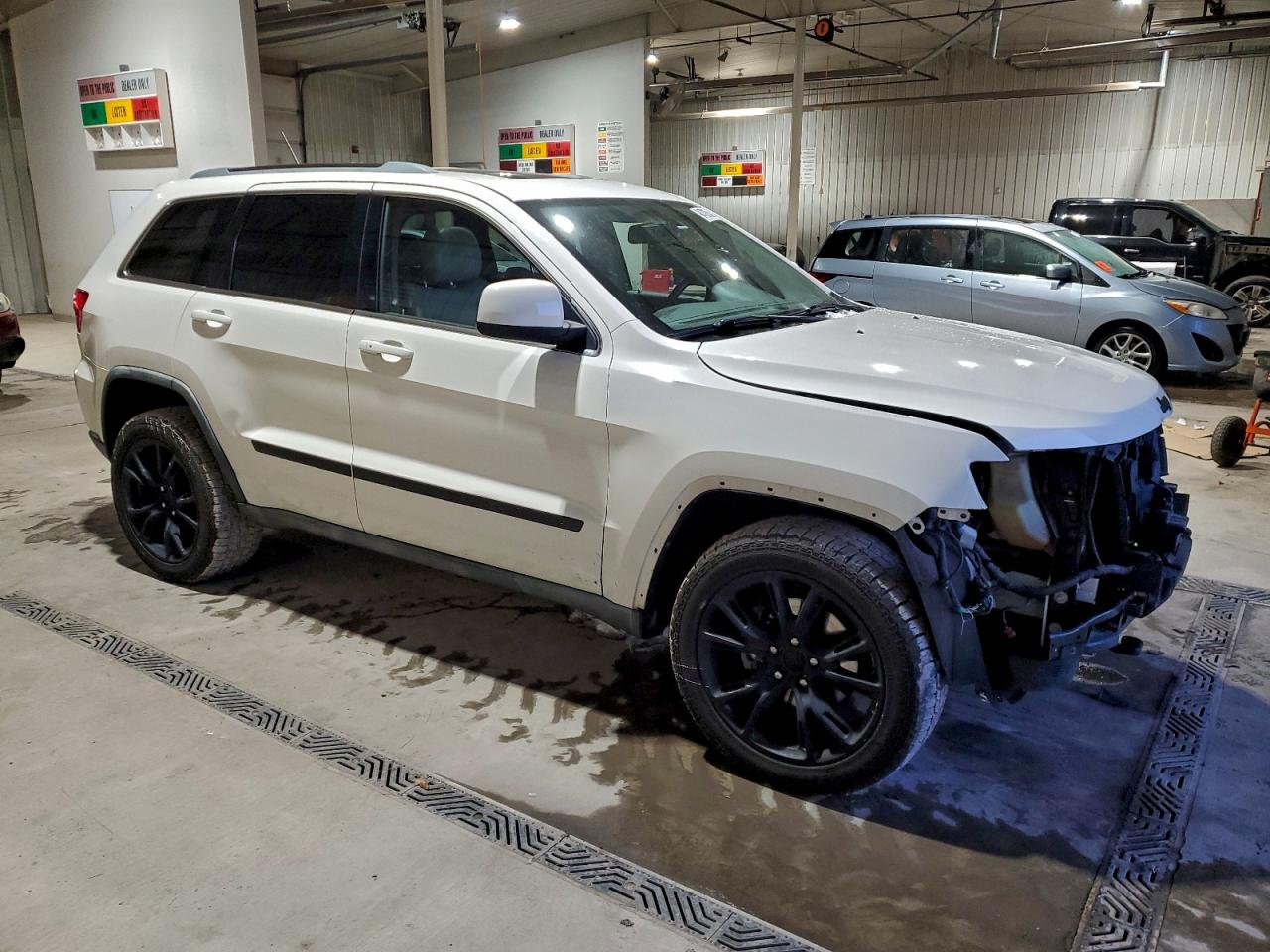 JEEP GRAND CHEROKEE LAREDO