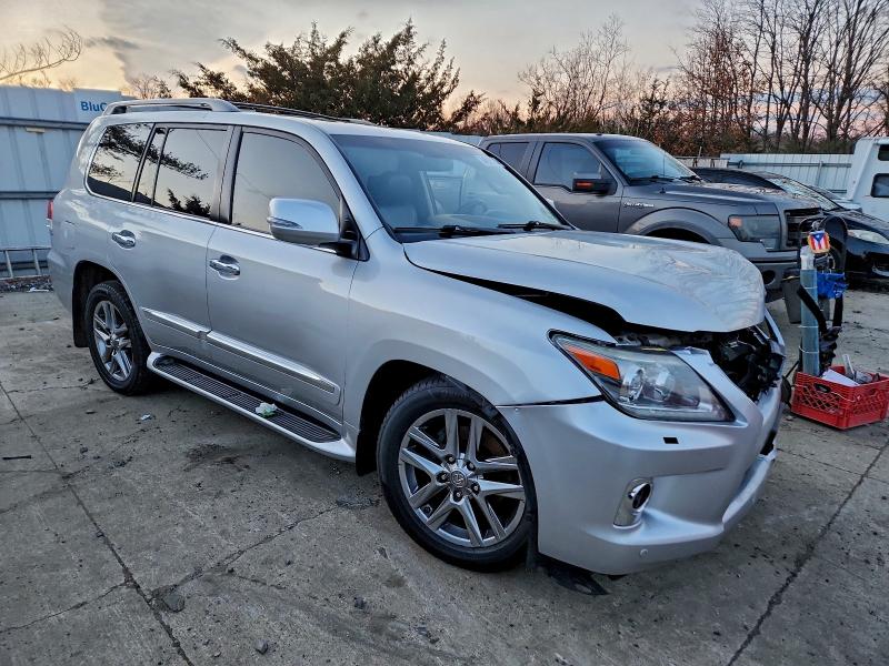 2013 LEXUS LX 570 #3305379326
