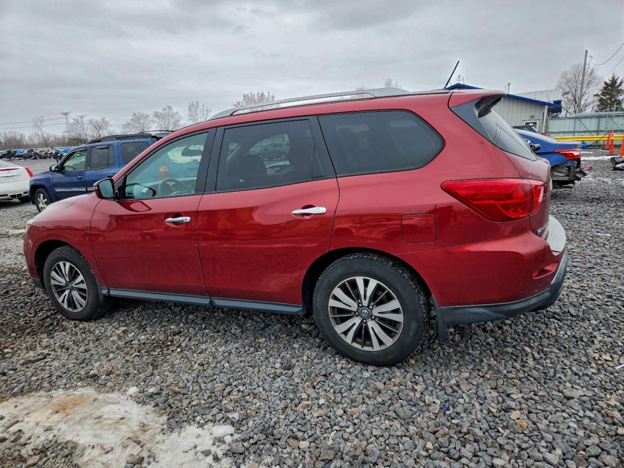 Lot #3311483234 2017 NISSAN PATHFINDER
