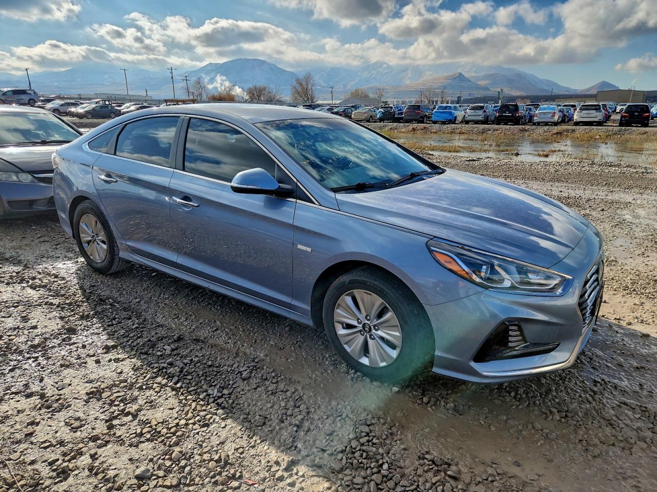 HYUNDAI SONATA HYBRID