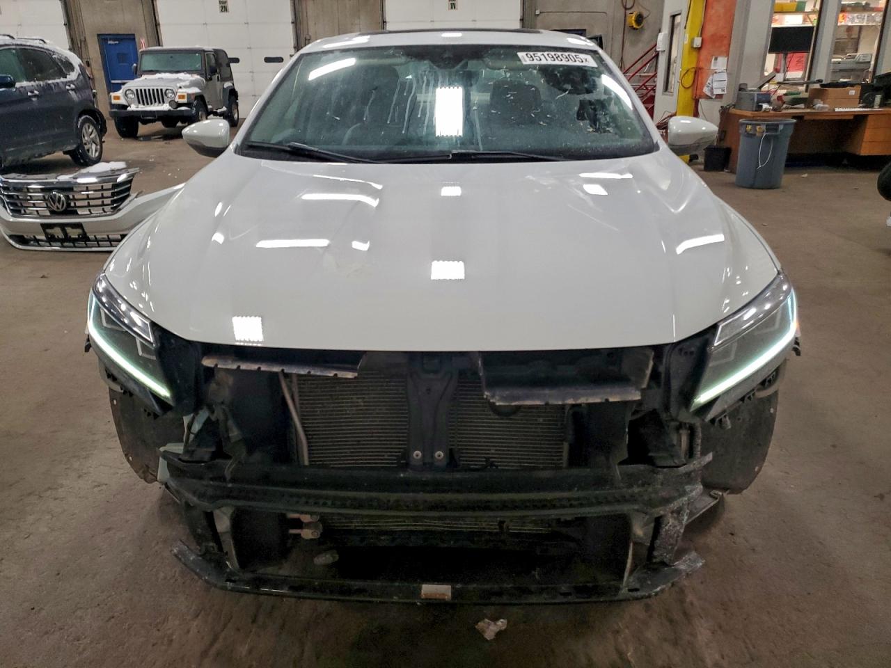 VOLKSWAGEN PASSAT SE