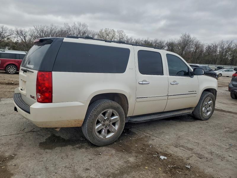 2010 GMC YUKON XL C #3302939599