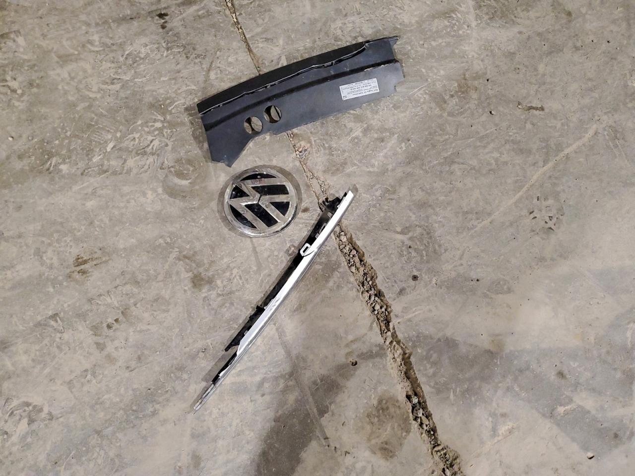 Lot #3311673307 2019 VOLKSWAGEN TIGUAN SE