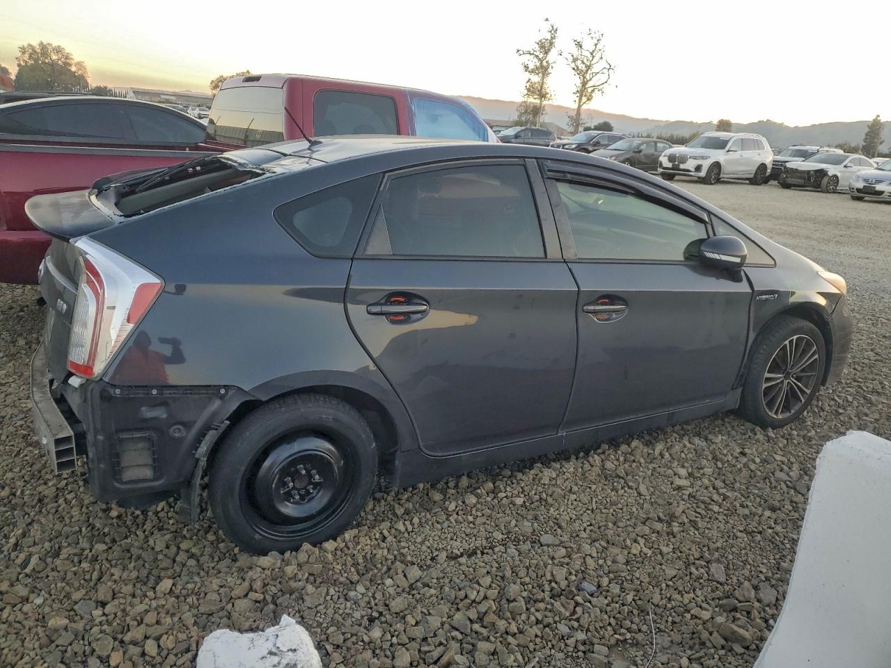 TOYOTA PRIUS