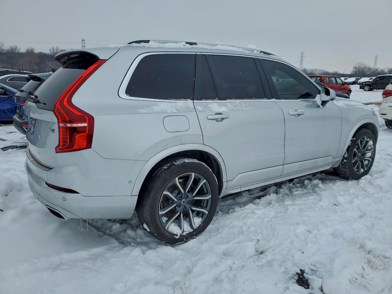 VOLVO XC90 T6