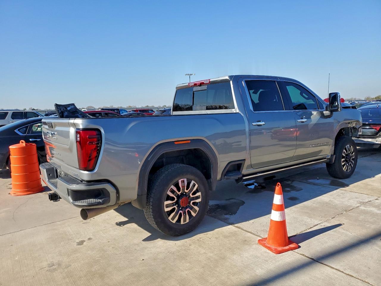 GMC SIERRA K2500 DENALI ULTIMATE