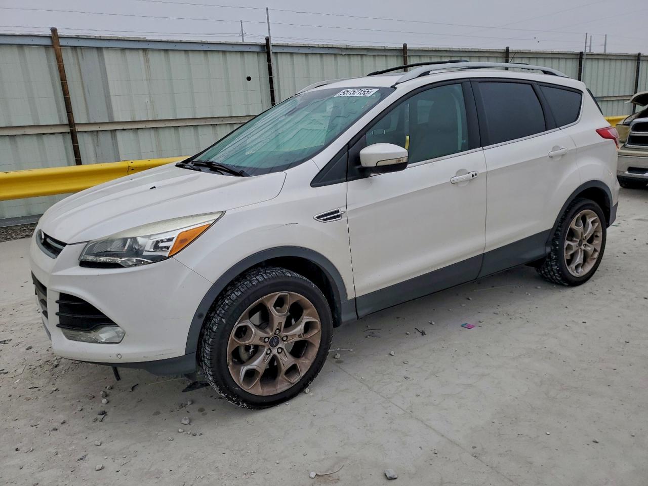 FORD ESCAPE TITANIUM