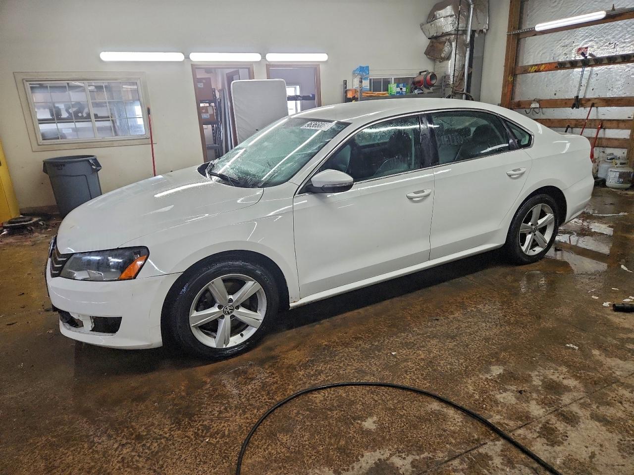 VOLKSWAGEN PASSAT SE