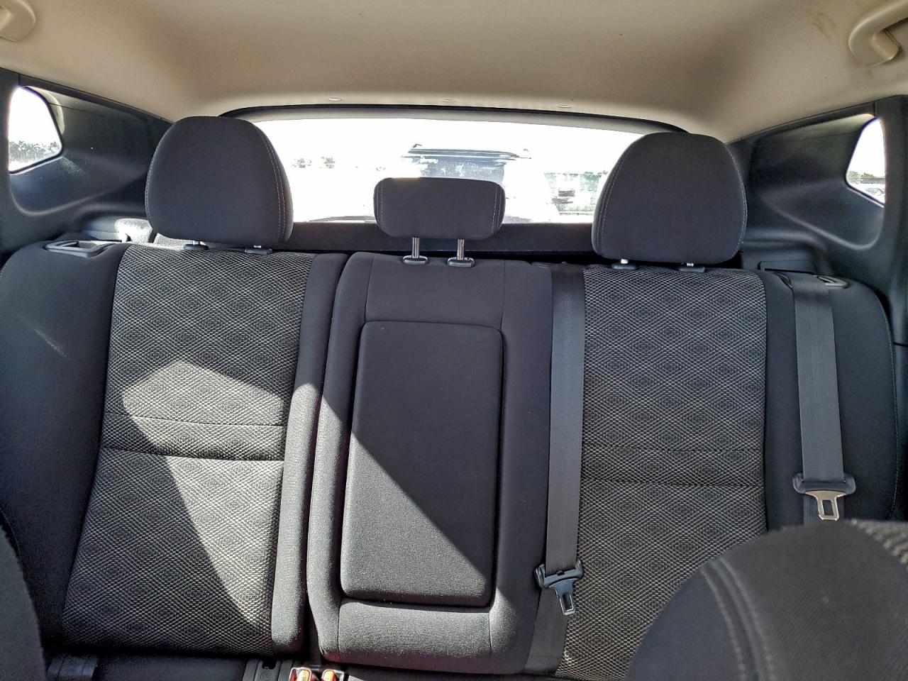 NISSAN ROGUE SPORT S