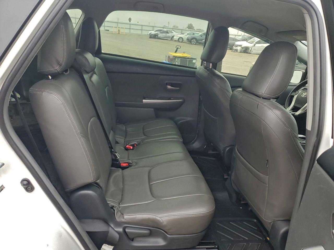 Lot #3316698523 2012 TOYOTA PRIUS V