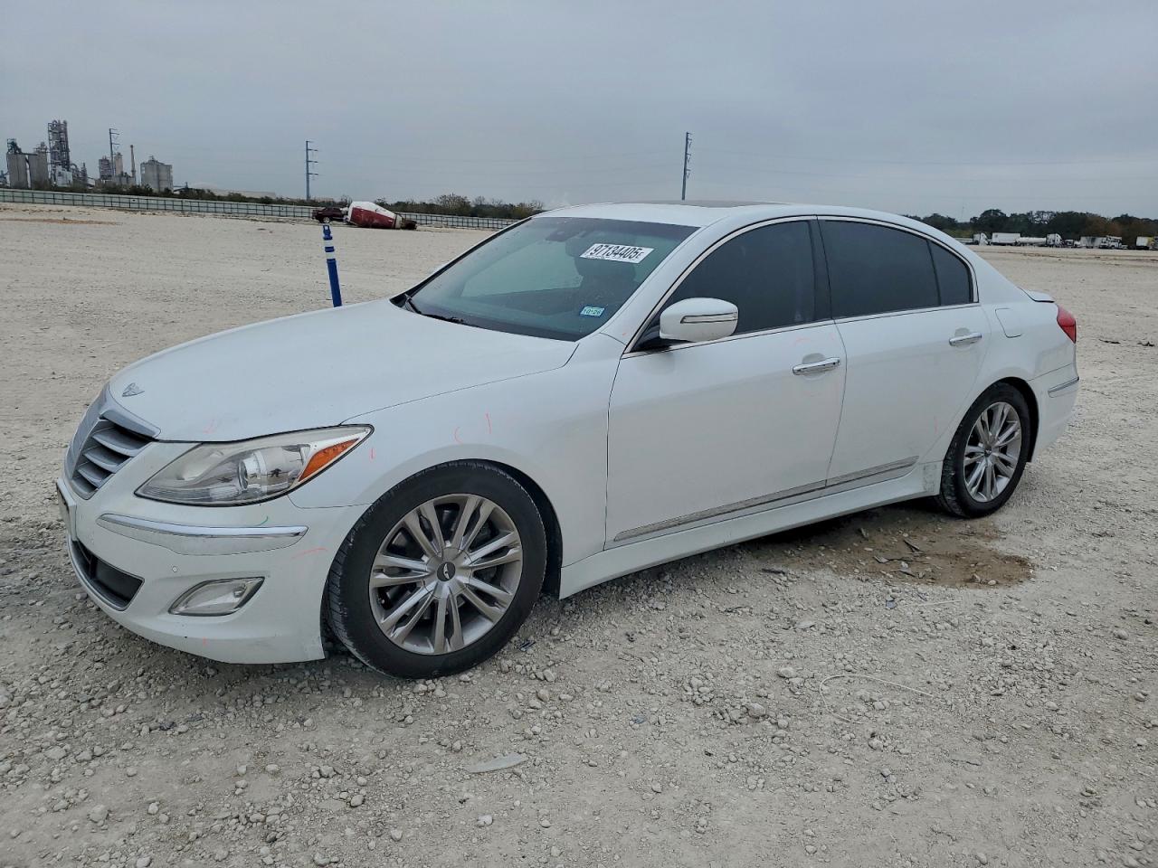 Lot #3318068377 2012 HYUNDAI GENESIS 4.