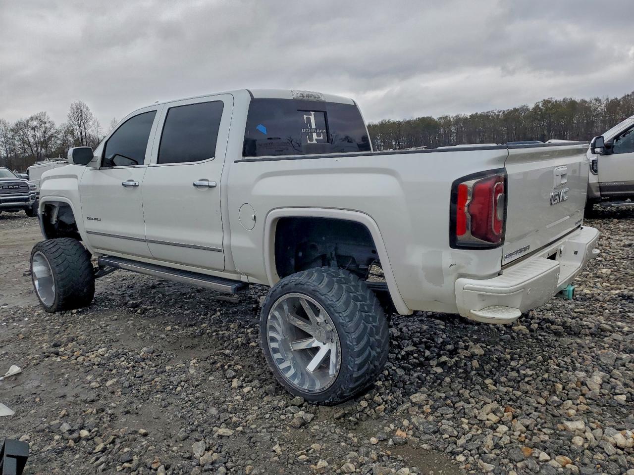 GMC SIERRA K1500 DENALI