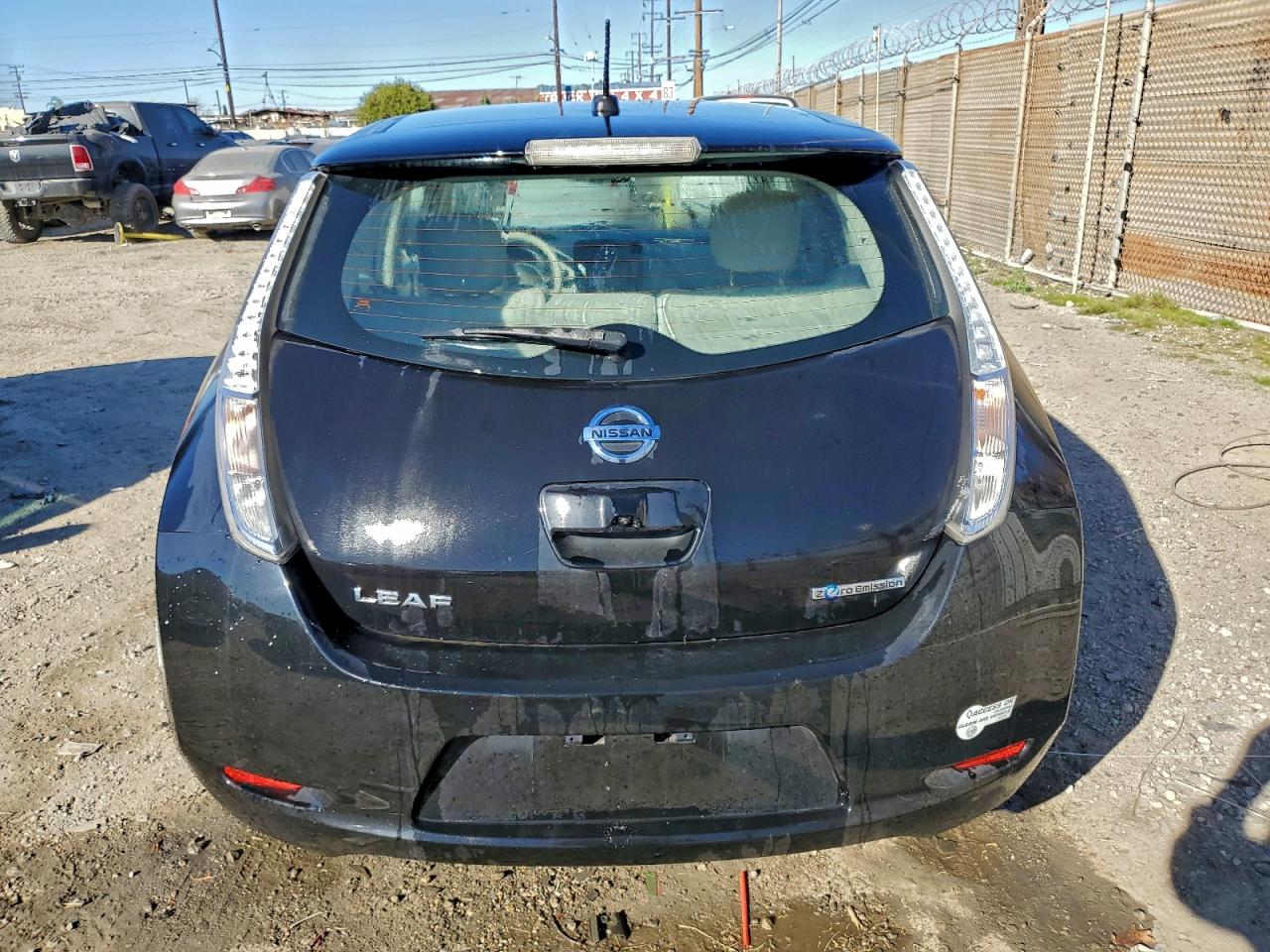 NISSAN LEAF SV