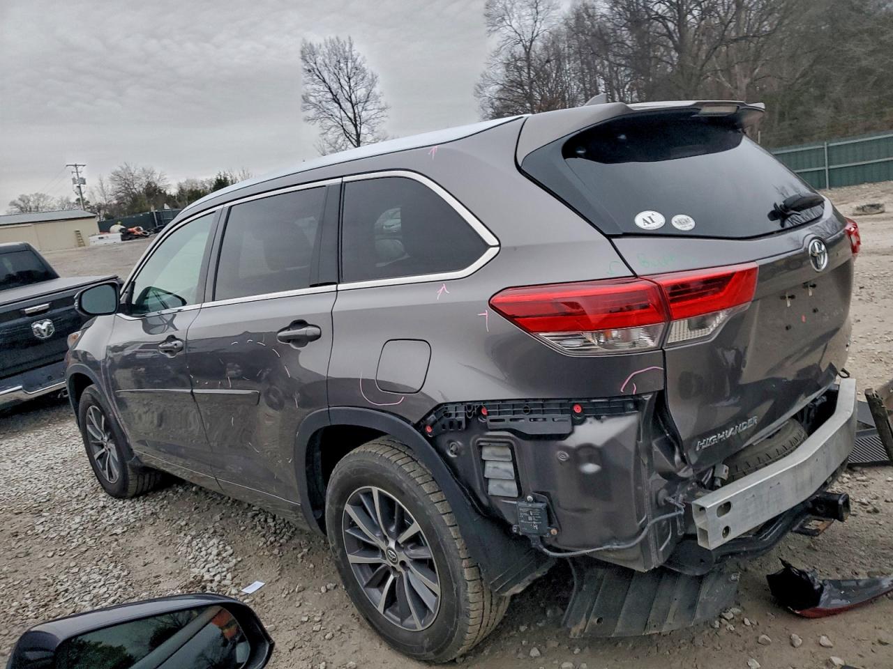 TOYOTA HIGHLANDER SE