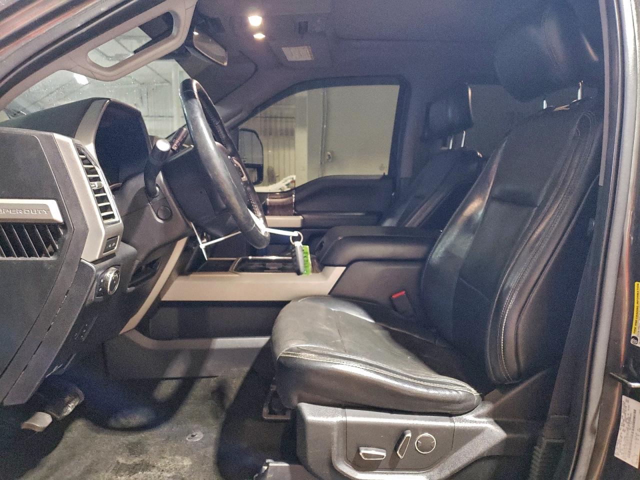 FORD F-350 SUPER DUTY