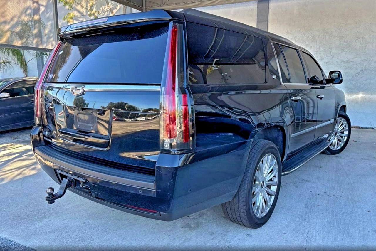 CADILLAC ESCALADE ESV LUXURY