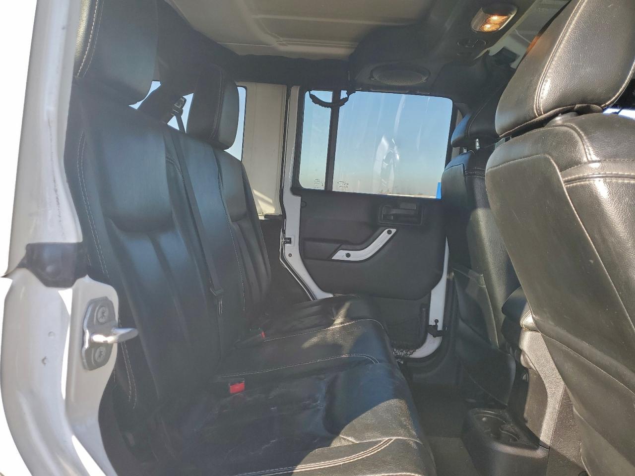 JEEP WRANGLER SAHARA