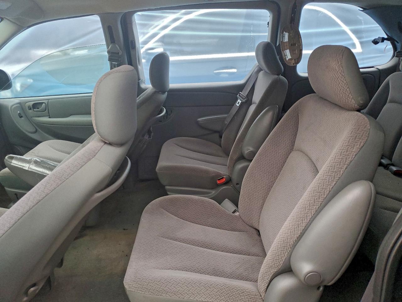 Lot #3302738014 2006 DODGE CARAVAN SX