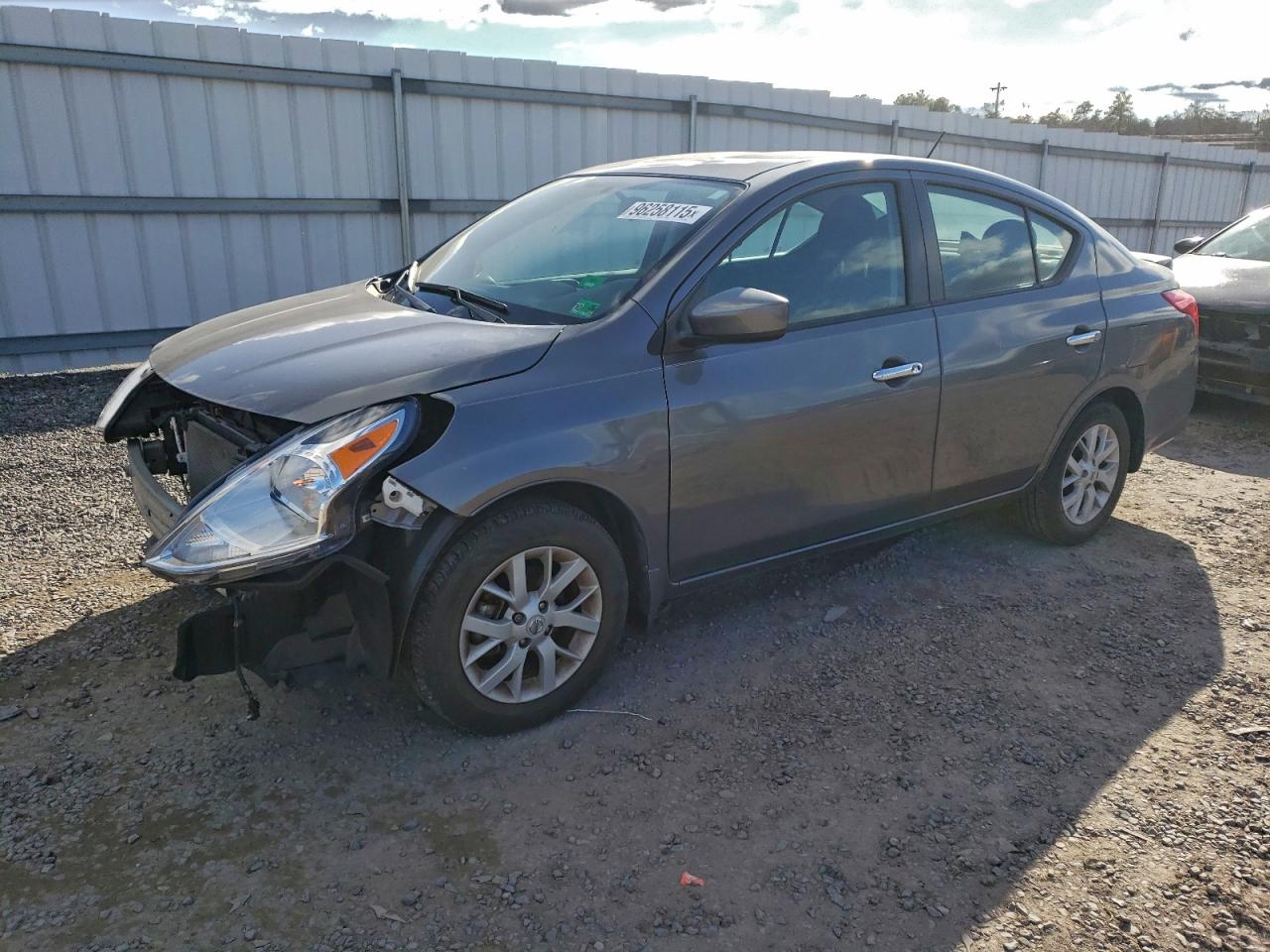 NISSAN VERSA S
