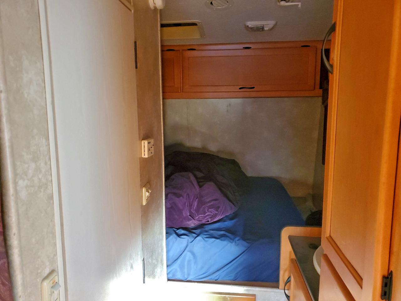 Lot #3312736184 2007 THOR VORTEX