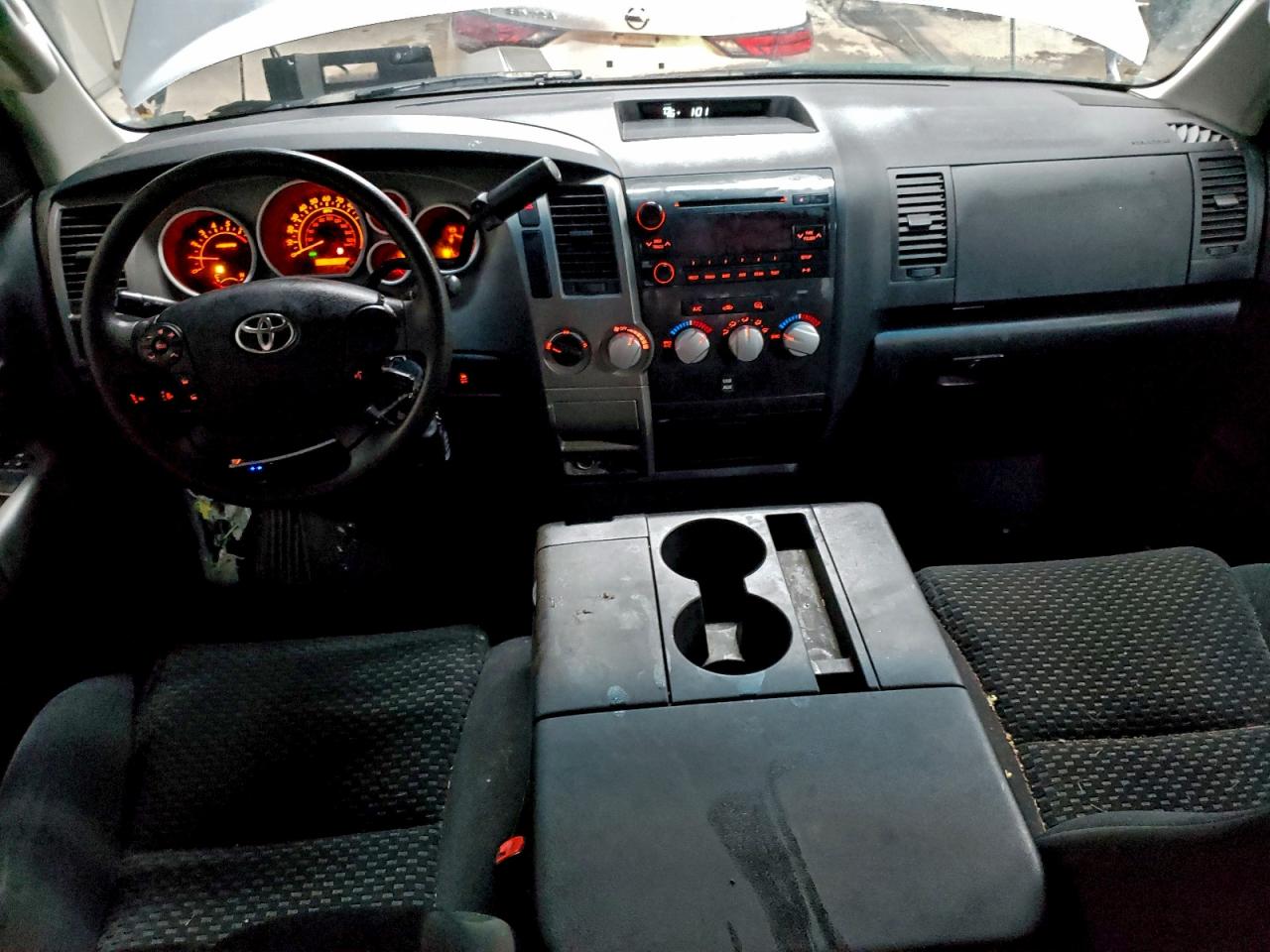 TOYOTA TUNDRA DOUBLE CAB SR5