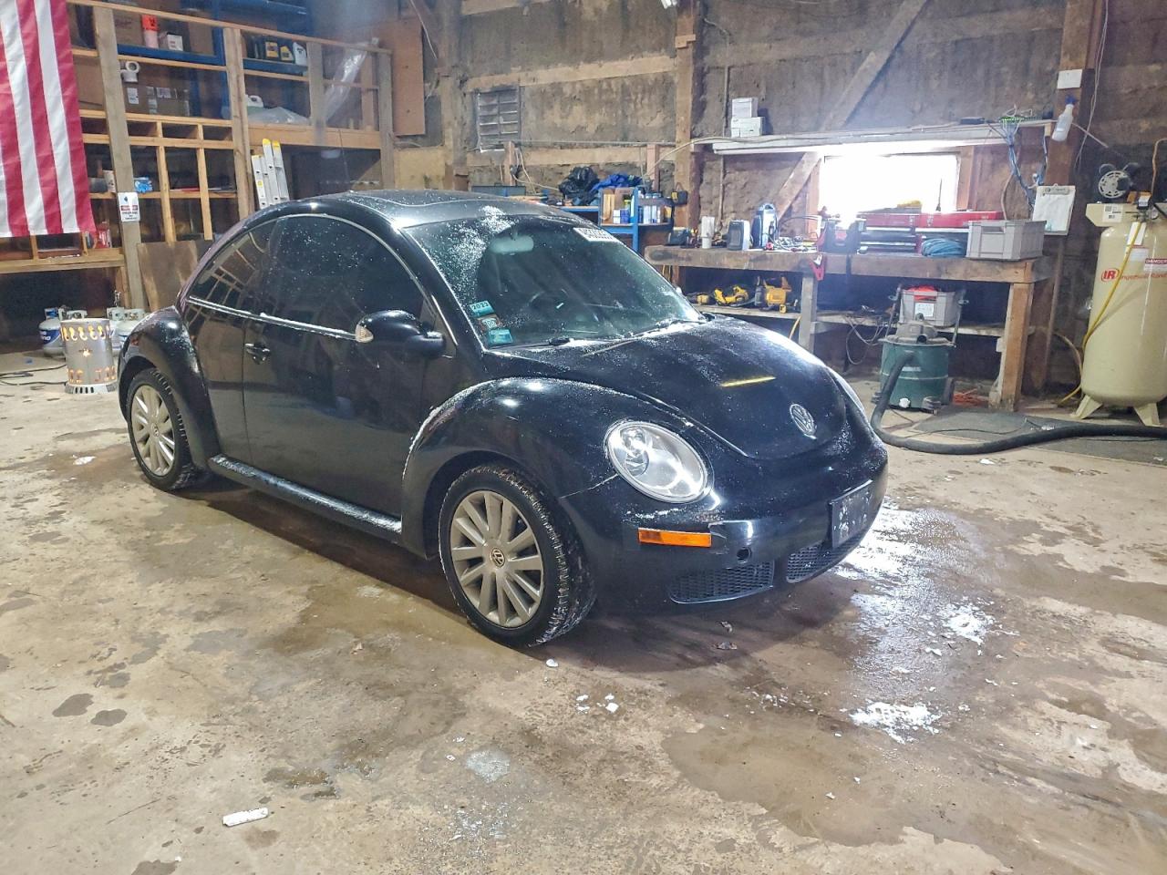 Lot #3311759745 2008 VOLKSWAGEN NEW BEETLE