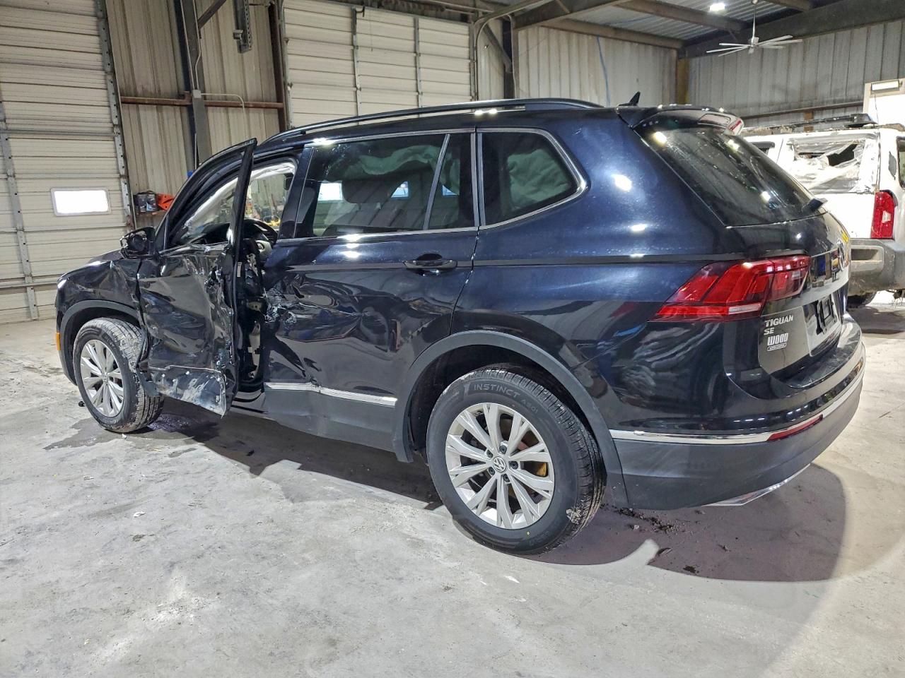 VOLKSWAGEN TIGUAN SE