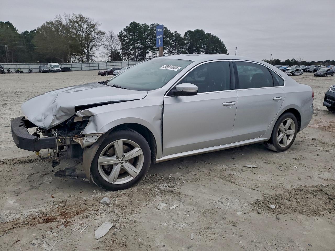 VOLKSWAGEN PASSAT SE