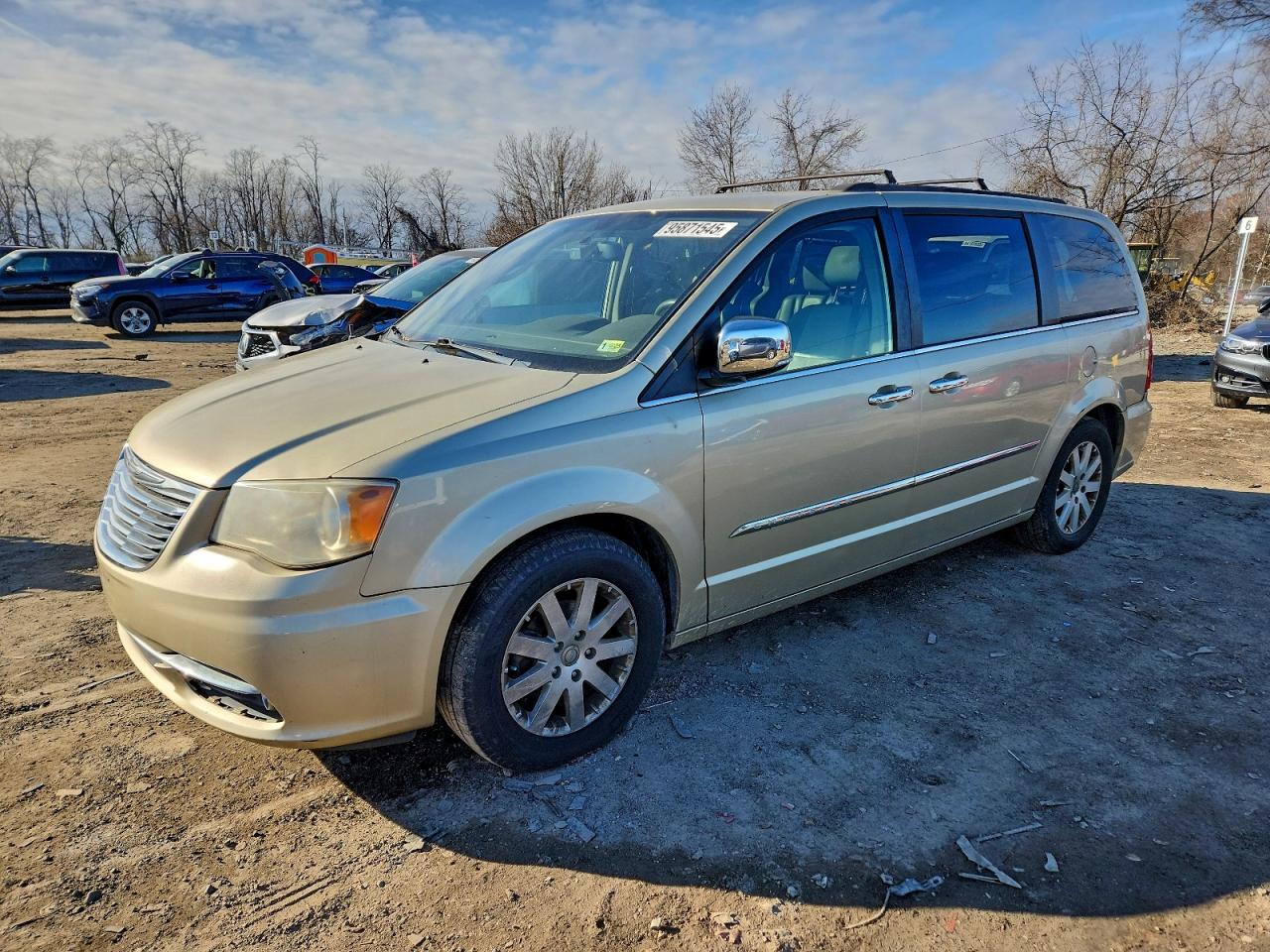 CHRYSLER TOWN & COUNTRY TOURING L