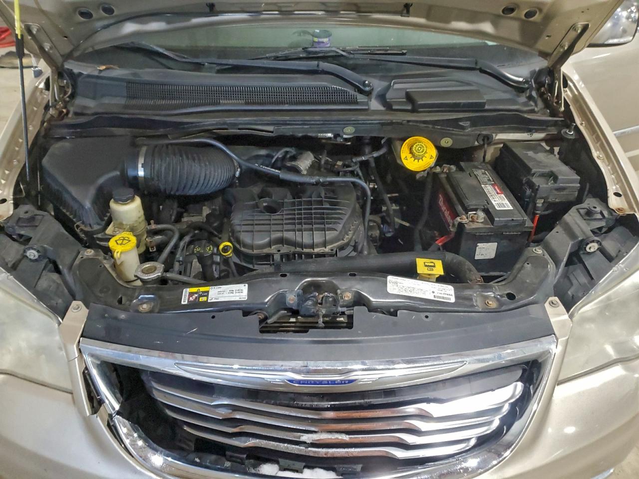 CHRYSLER TOWN & COUNTRY TOURING L