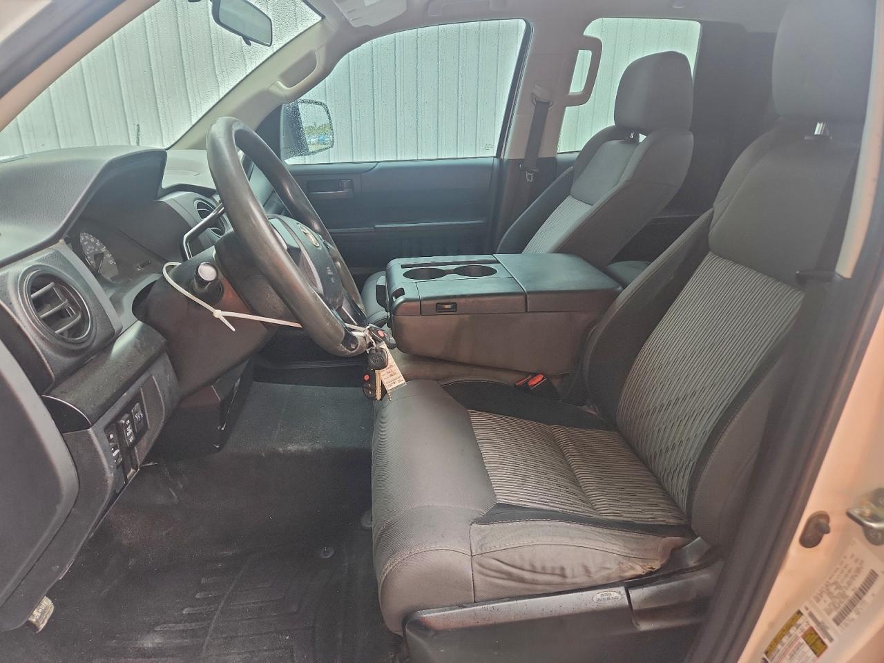 Lot #3310359026 2017 TOYOTA TUNDRA DOU