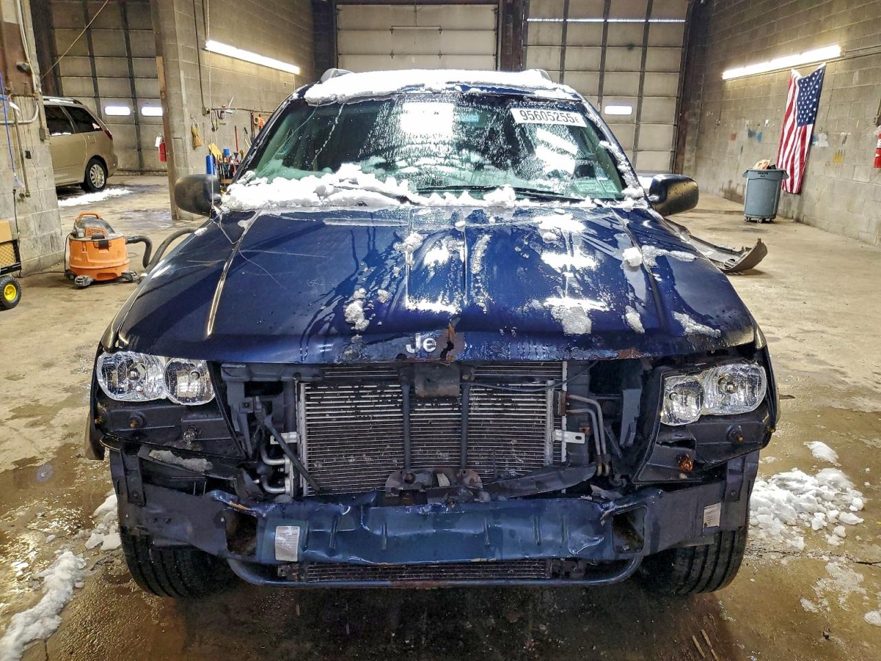 Lot #3311581792 2004 JEEP GRAND CHER