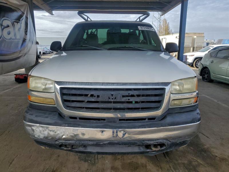 2003 GMC SIERRA C25 #3316858174