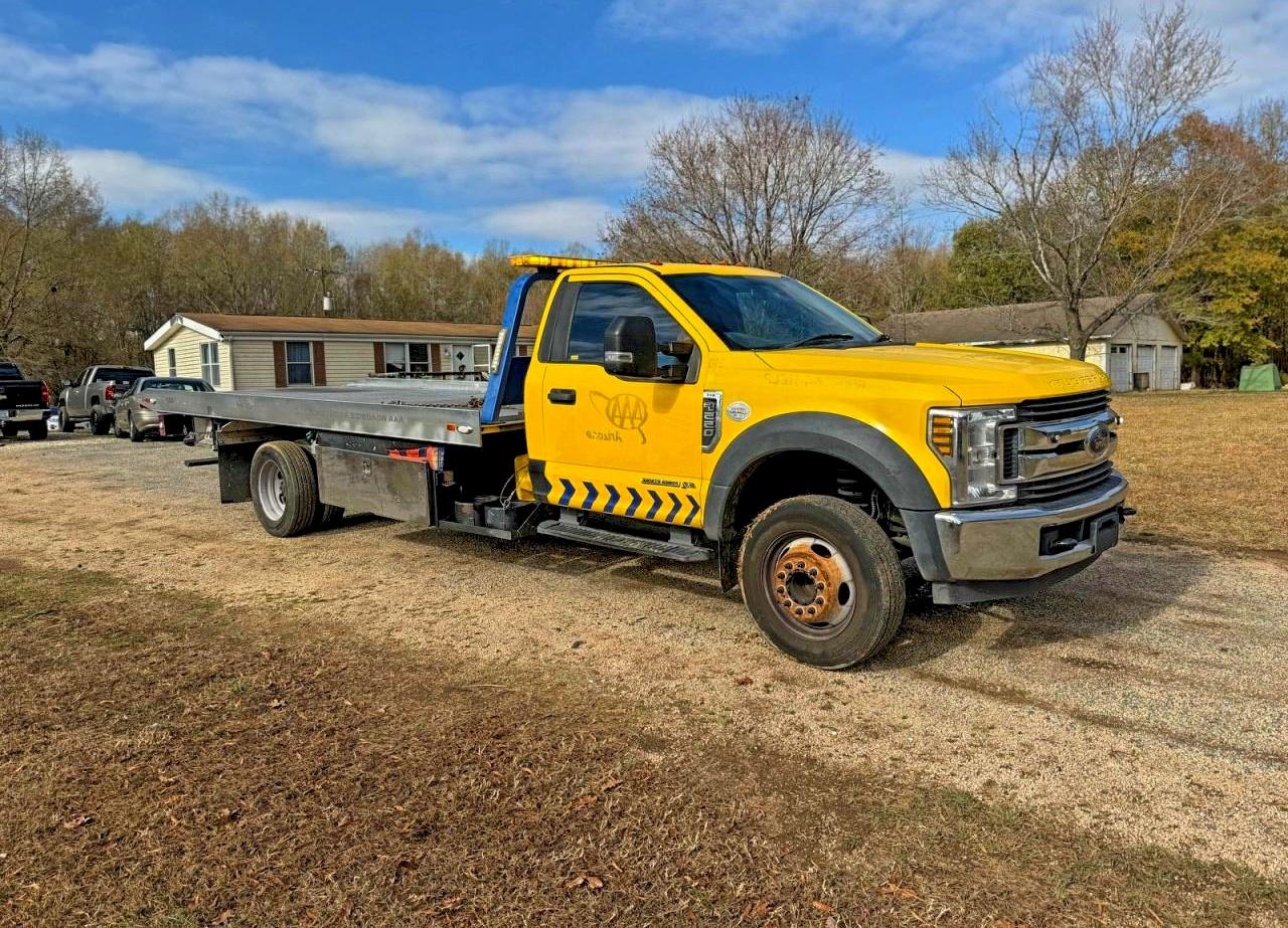 FORD F-550 SUPER DUTY