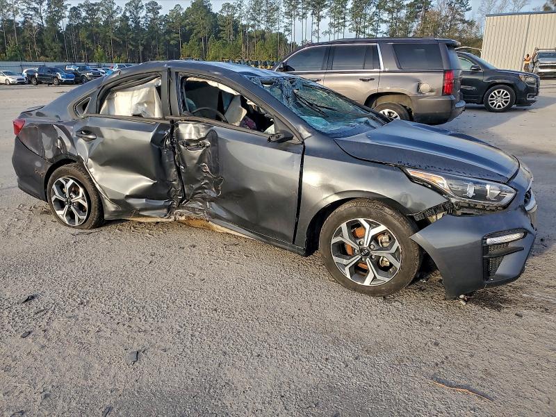 2021 KIA FORTE FE #3317816081