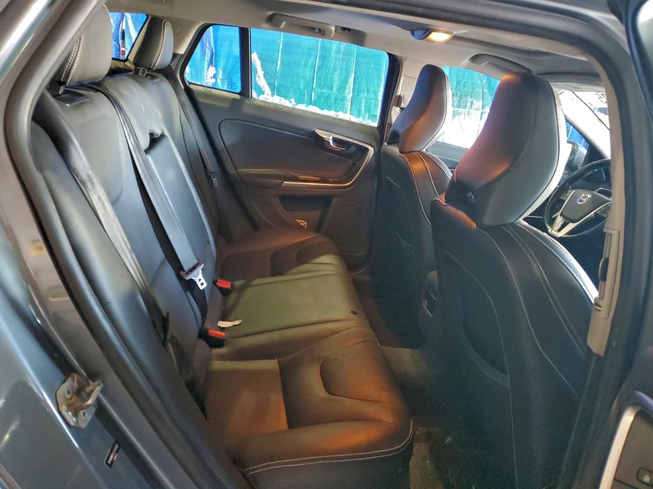 VOLVO V60 T5 DYNAMIC