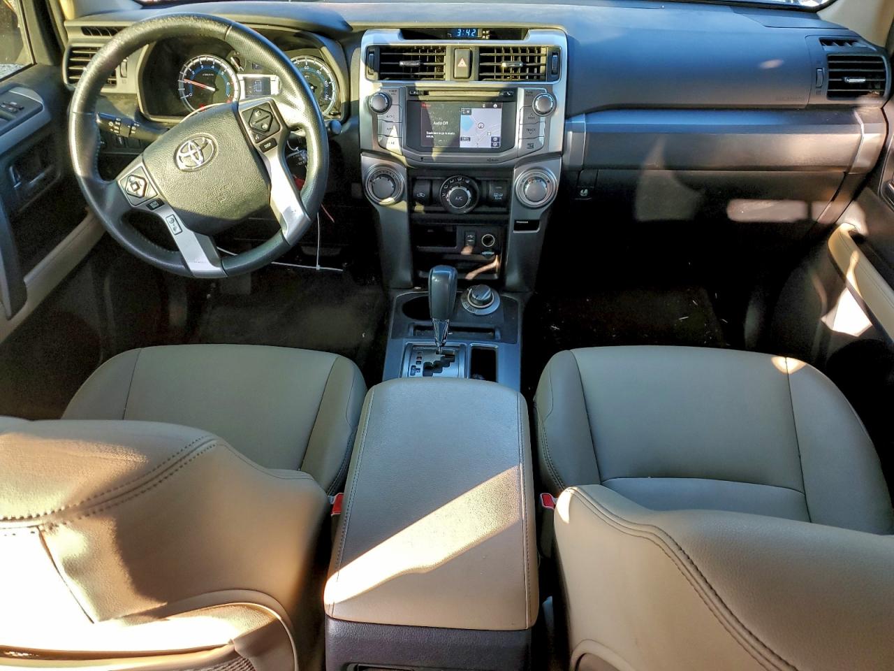 TOYOTA 4RUNNER SR5/SR5 PREMIUM