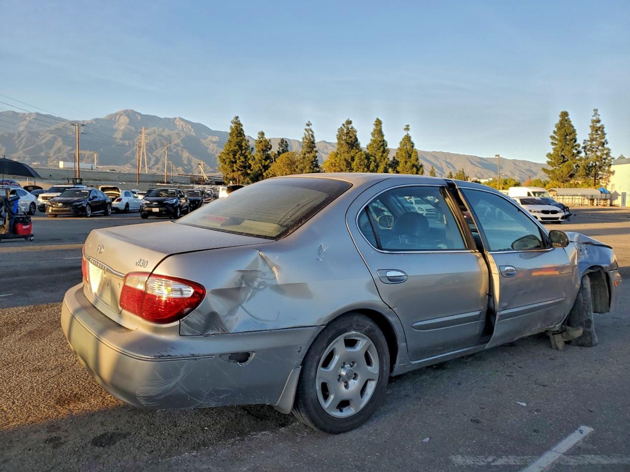 Lot #3310705735 2001 INFINITI I30