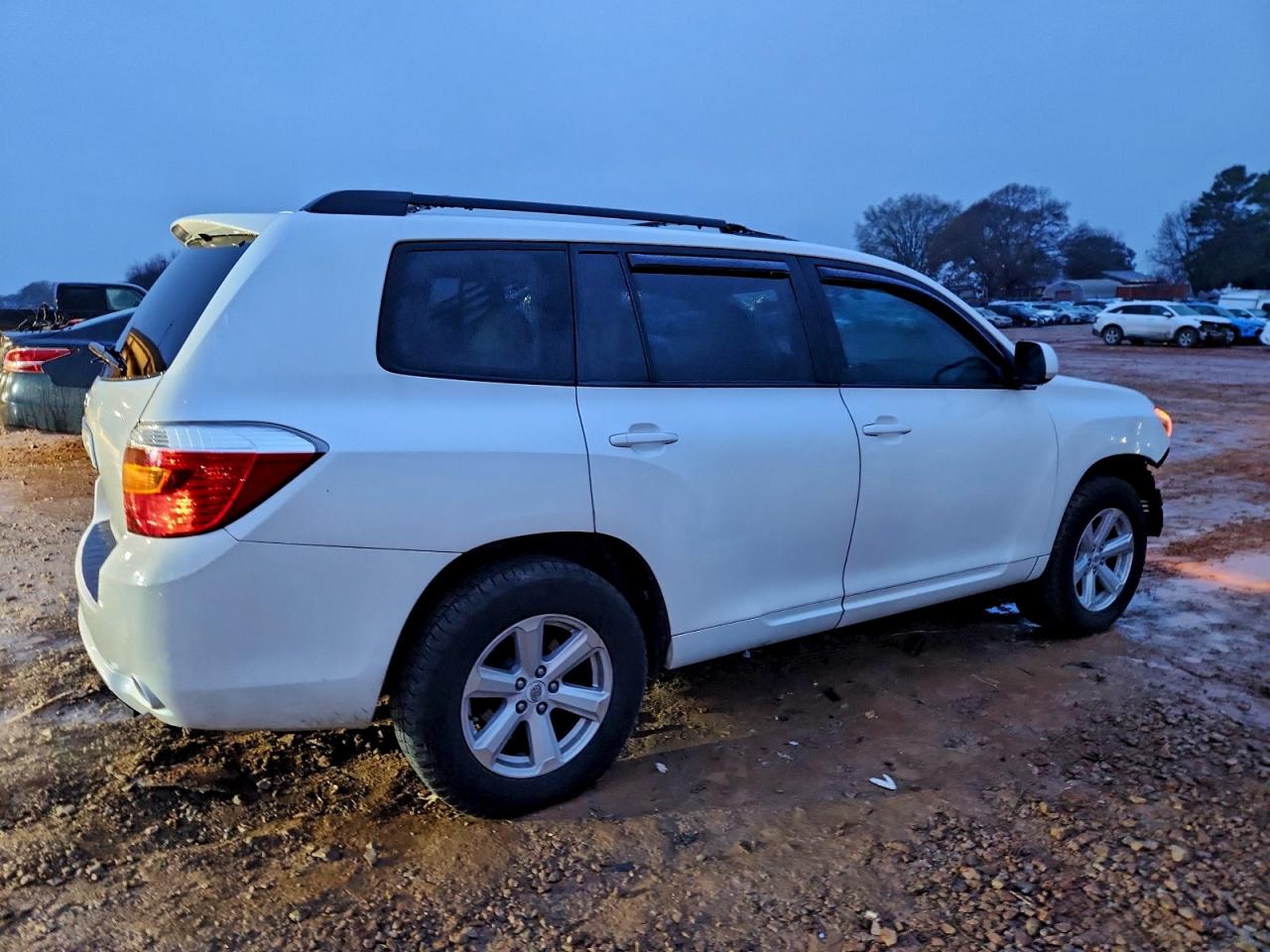 TOYOTA HIGHLANDER SE