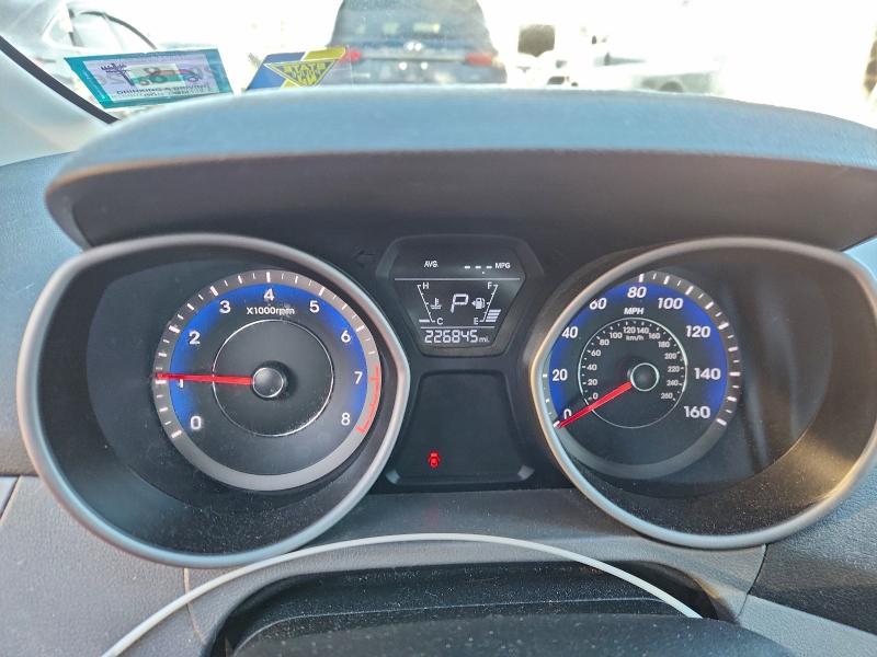 2016 HYUNDAI ELANTRA SE #3301818361