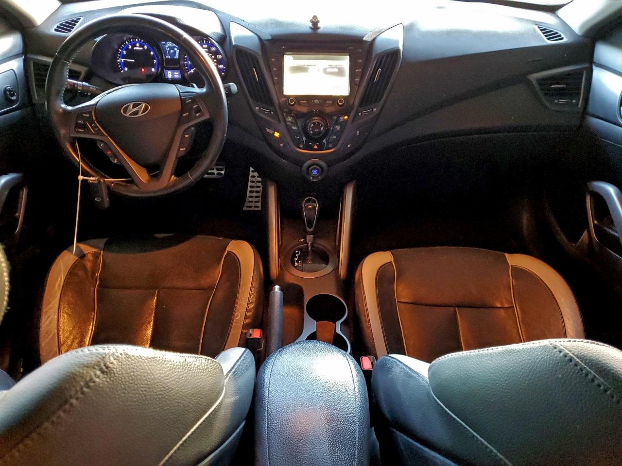 HYUNDAI VELOSTER TURBO