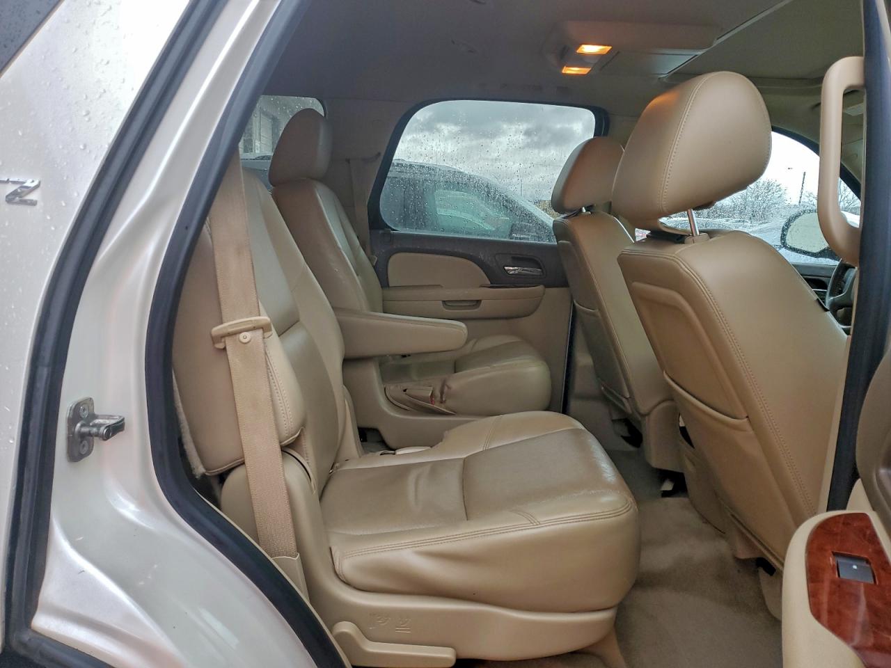 CHEVROLET TAHOE C1500 LTZ