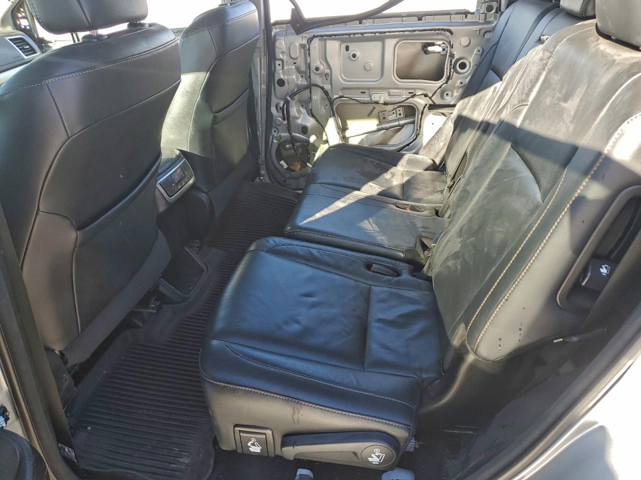 Lot #3305331351 2017 TOYOTA HIGHLANDER