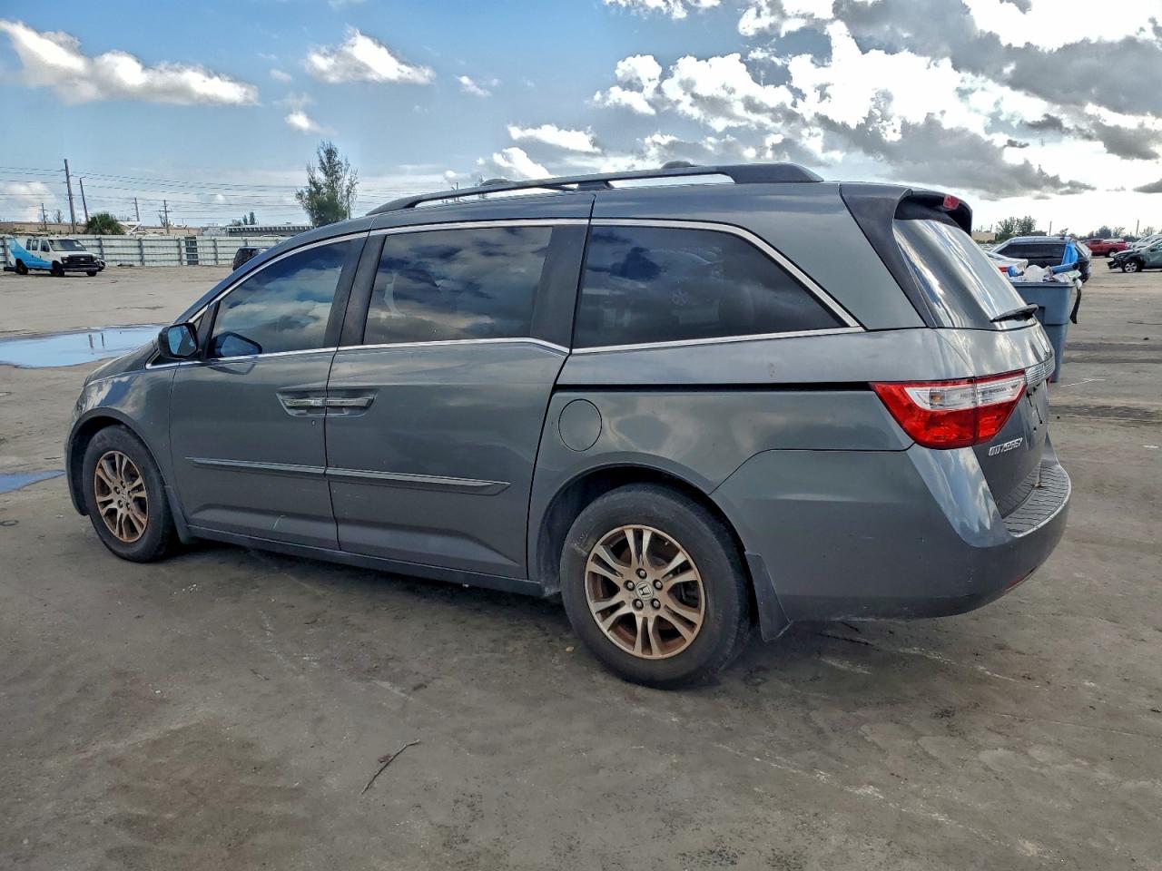 Lot #3310381965 2013 HONDA ODYSSEY EX