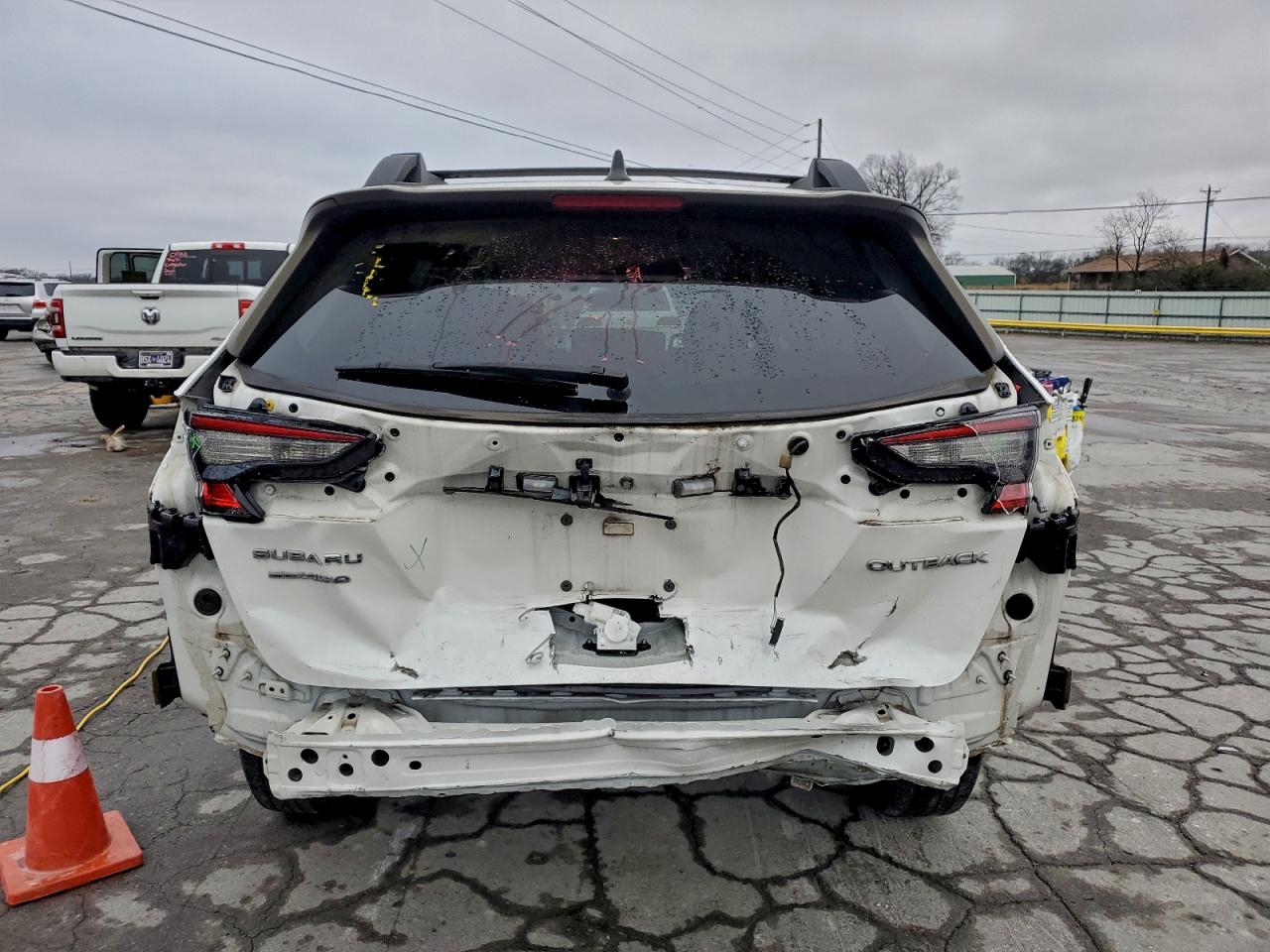 SUBARU OUTBACK PREMIUM