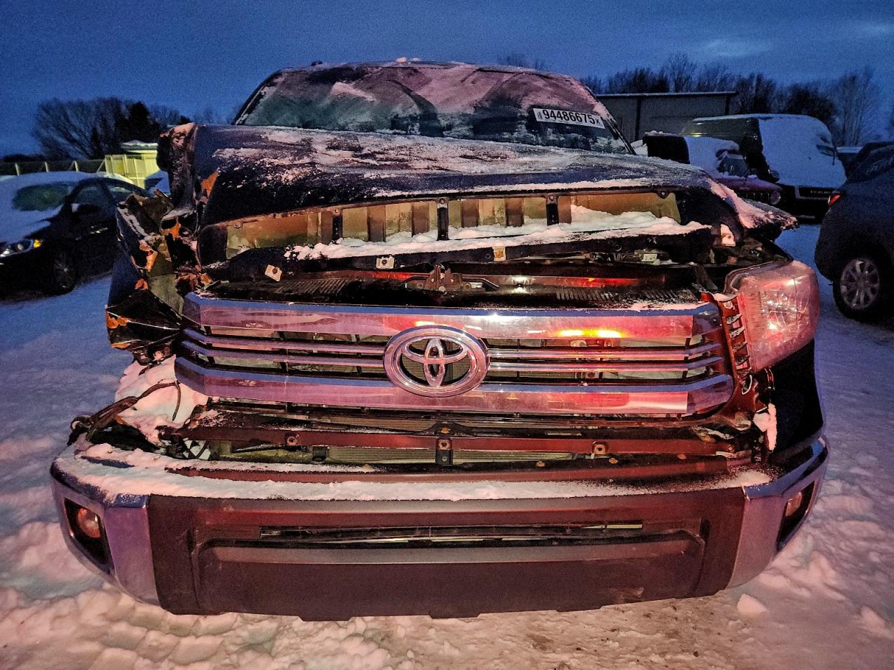 TOYOTA TUNDRA DOUBLE CAB SR