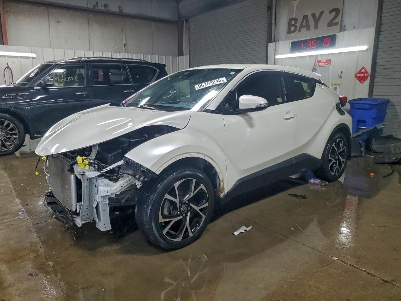 TOYOTA C-HR XLE