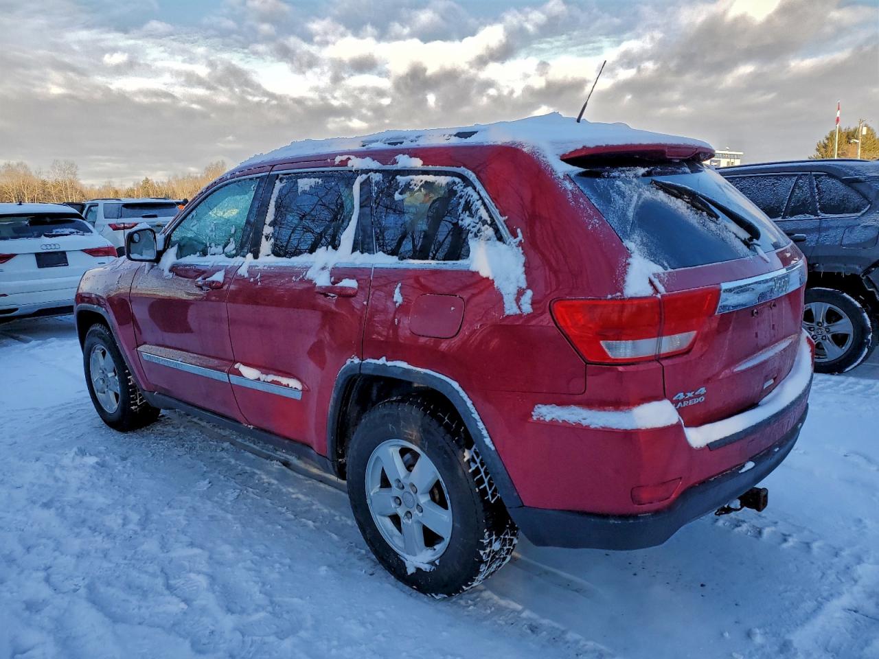 JEEP GRAND CHEROKEE LAREDO