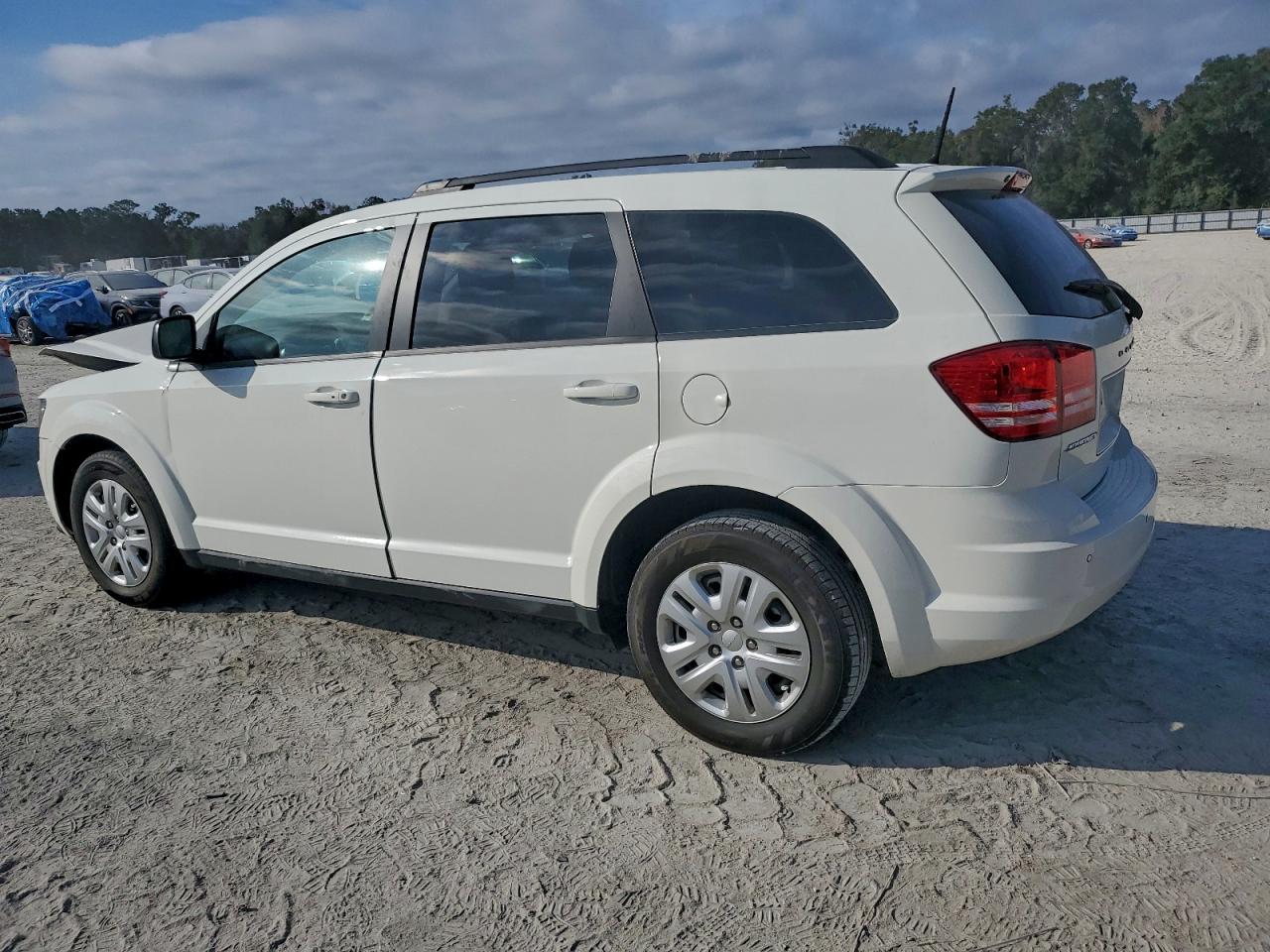 DODGE JOURNEY SE